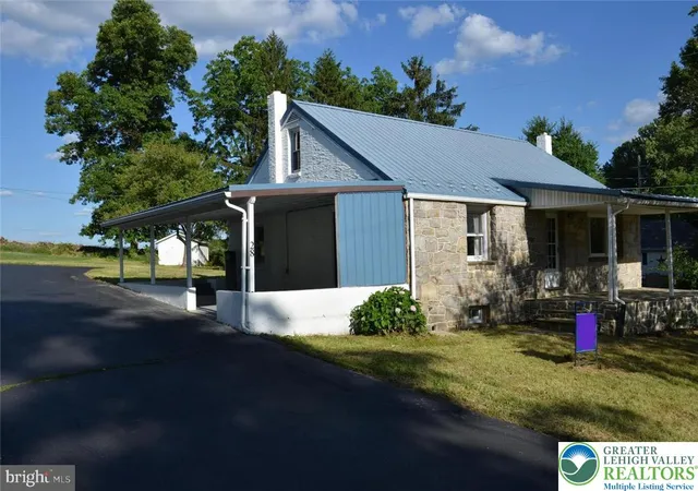 3rd image of 28 Seidel Rd, Reading, PA 19606 | MLS# 781095