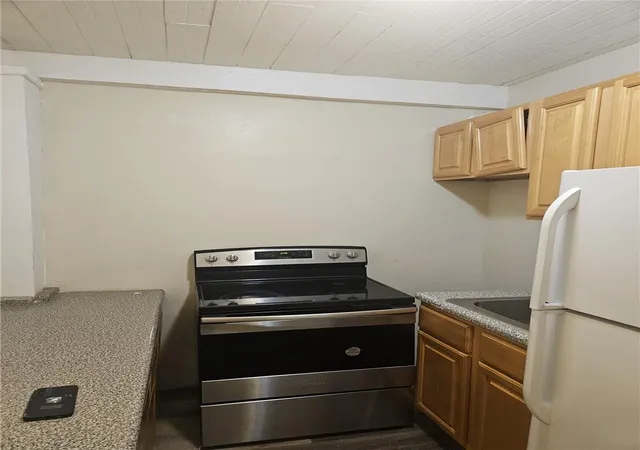 3rd image of 1132 E Susquehanna St, Allentown, PA 18103 | MLS# 781907