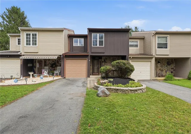 2nd image of 353 Tamarack Dr, Allentown, PA 18104 | MLS# 781796