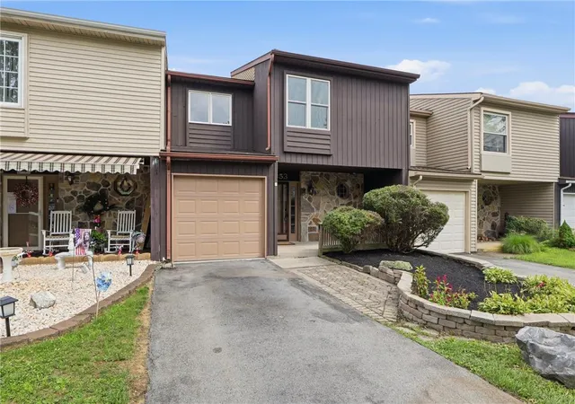 3rd image of 353 Tamarack Dr, Allentown, PA 18104 | MLS# 781796