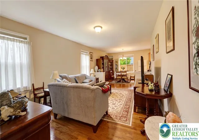 3rd image of 850 Fieldstone Trl #70, Easton, PA 18040 | MLS# 781917