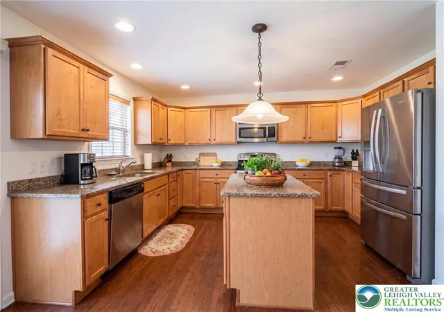 5th image of 850 Fieldstone Trl #70, Easton, PA 18040 | MLS# 781917