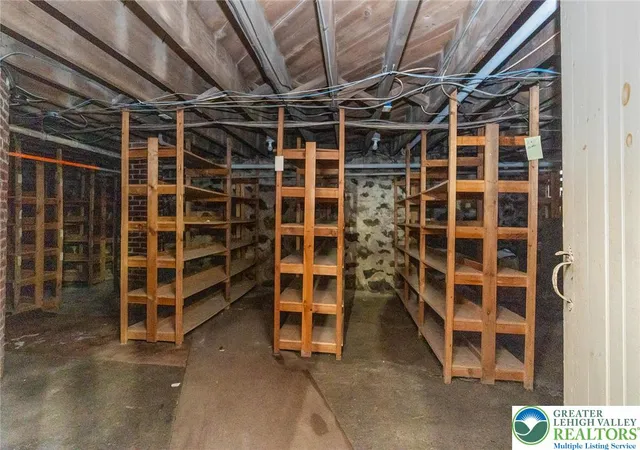 Listing Photo 2 - Condo for sale in building located at 134 Broadway, Bangor, PA 17331 - Unit #