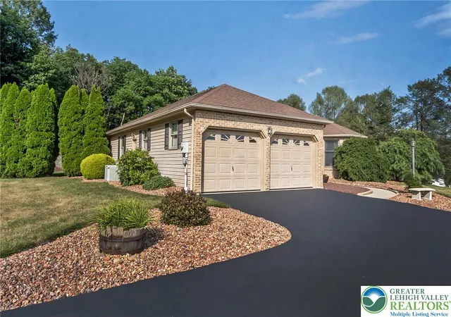 2nd image of 2298 Yost Rd, Bath, PA 18014 | MLS# 781970