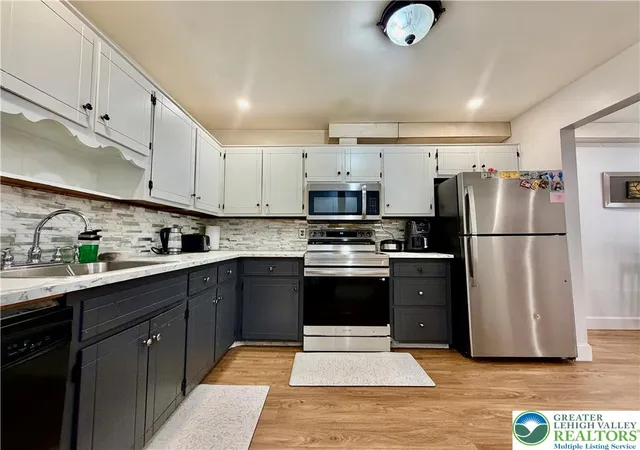 2nd image of 4034 Nicole Pl, Easton, PA 18045 | MLS# 781925