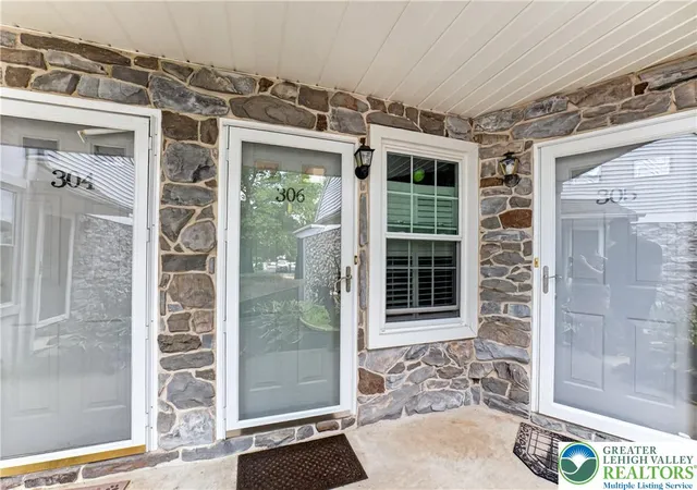 3rd image of 306 Mews Dr, Sellersville, PA 18960 | MLS# 781677