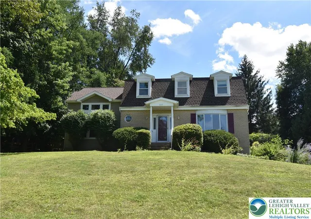 1st image of 605 Barnyard Vw, Easton, PA 18040 | MLS# 782025