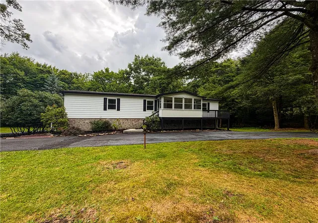 2nd image of 48 White Spruce Way, Jim Thorpe, PA 18229 | MLS# 781880