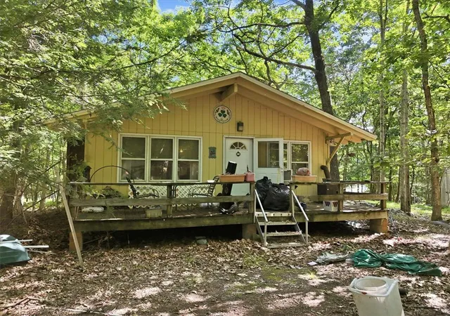 1st image of 5501 Gingerbread Ln, East Stroudsburg, PA 18302 | MLS# 781562