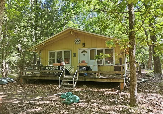 3rd image of 5501 Gingerbread Ln, East Stroudsburg, PA 18302 | MLS# 781562