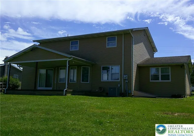 3rd image of 901 Apple Blossom Rd, Easton, PA 18040 | MLS# 782080