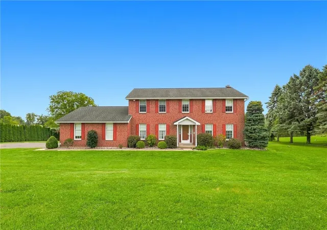 Photo 2 of Single family home for sale at 6090 Stone Post Rd, Bath, PA 18014 | MLS# 782075 | Listing updated on 2026-08-04