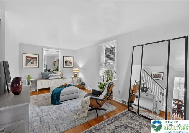 Photo 4 of Single family home for sale at 1920 Fairmont St, Allentown, PA 18109 | MLS# 781912 | Listing updated on 2026-10-05