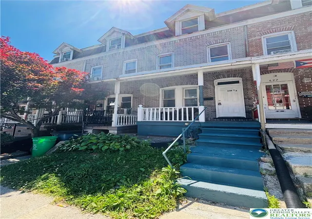 Photo 3 of Townhouse for sale at 620 W Cedar St, Allentown, PA 18102 | MLS# 782107 | Listing updated on 2026-08-04
