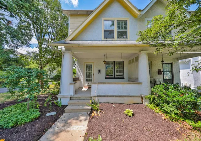 3rd image of 30 S Muhlenberg St, Allentown City, PA 18104 | MLS# 782083