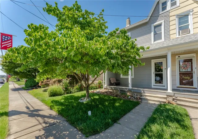Photo 1 of Single family home for sale at 621 Broad St, Tatamy Boro, PA 18085 | MLS# 782134 | Listing updated on 2026-08-05