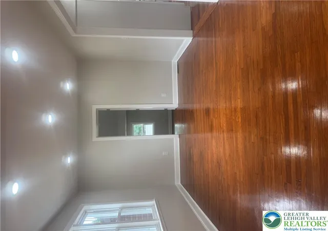 4th image of 2309 W Washington St, Allentown, PA 18104 | MLS# 782191