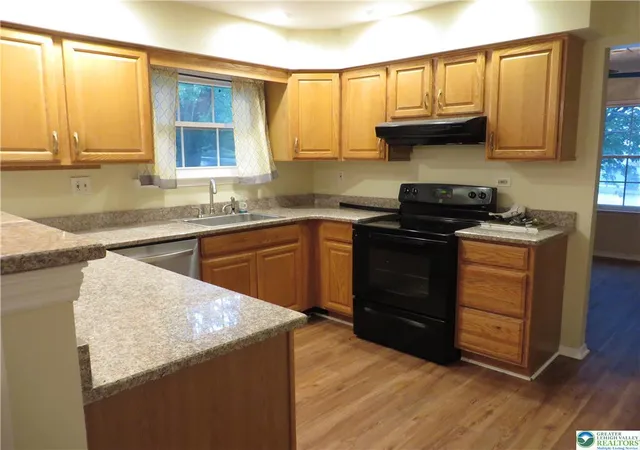 4th image of 1701 Independence Ct, Allentown, PA 18104 | MLS# 782099