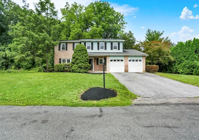 Photo 2 of Single family home for sale at 214 Burrell Blvd, Allentown, PA 18104 | MLS# 781778 | Listing updated on 2026-09-01