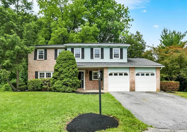 Photo 3 of Single family home for sale at 214 Burrell Blvd, Allentown, PA 18104 | MLS# 781778 | Listing updated on 2026-09-01