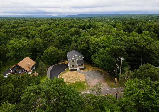Photo 2 of Manufactured home for sale at 2682 Long Pond Rd, Tobyhanna Twp, PA 18334 | MLS# 782293 | Listing updated on 2026-08-27