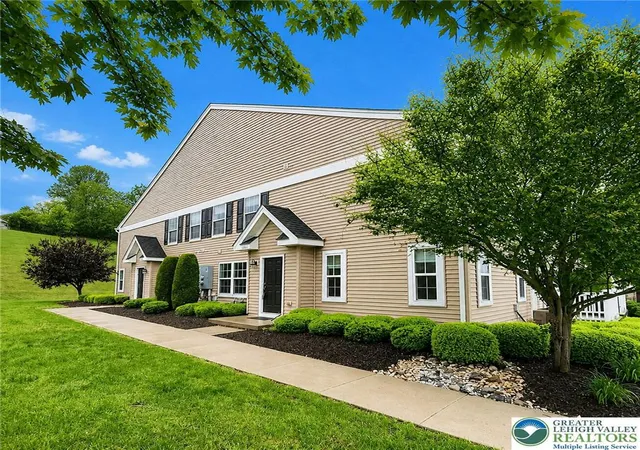 Photo 1 of Townhouse for sale at 5960 Valley Frg Dr, Coopersburg Boro, PA 18036 | MLS# 782251 | Listing updated on 2026-09-01