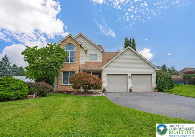 Photo 3 of Single family home for sale at 2243 Apple Rd, Fogelsville, PA 18051 | MLS# 782154 | Listing updated on 2026-10-12