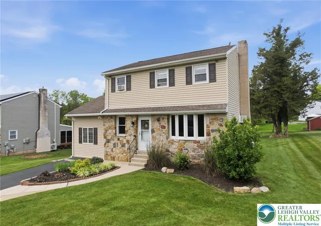 Photo 3 of Sale Pending at 1385 Woodmere Rd, Pottstown, PA 19464 | MLS# 782024 | Listing updated on 2026-08-27