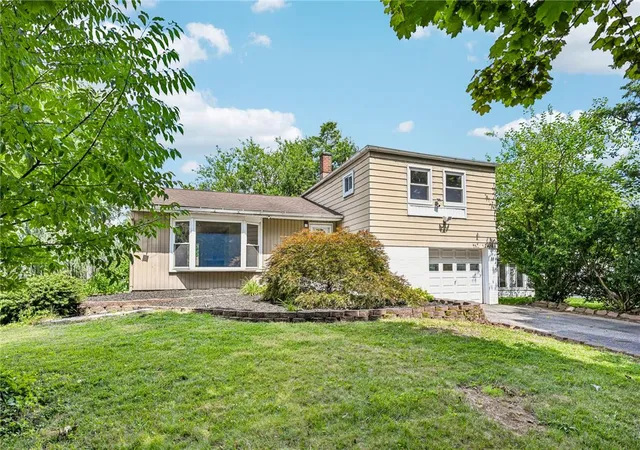 Photo 1 of Sale Pending at 2428 Nottingham Rd, Bethlehem, PA 18017 | MLS# 782575 | Listing updated on 2026-08-29