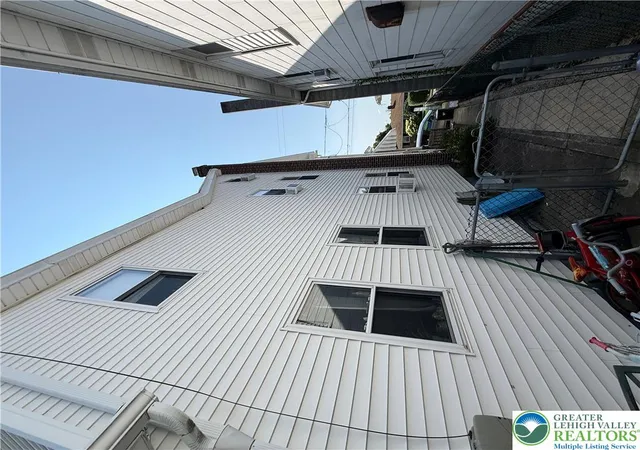 Photo 3 of Single family home for sale at 246 E Ludlow St, Summit Hill, PA 18250 | MLS# 782595 | Listing updated on 2026-08-28