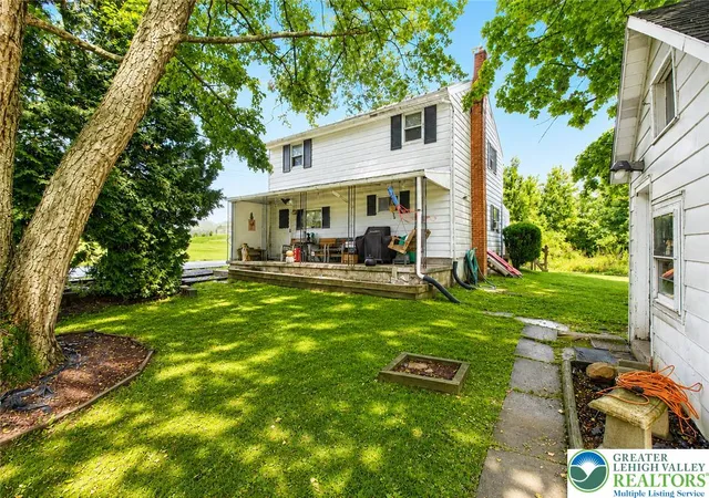 Photo 2 of Single family home for sale at 1294 Seifert Rd, Nazareth, PA 18064 | MLS# 781821 | Listing updated on 2026-08-27