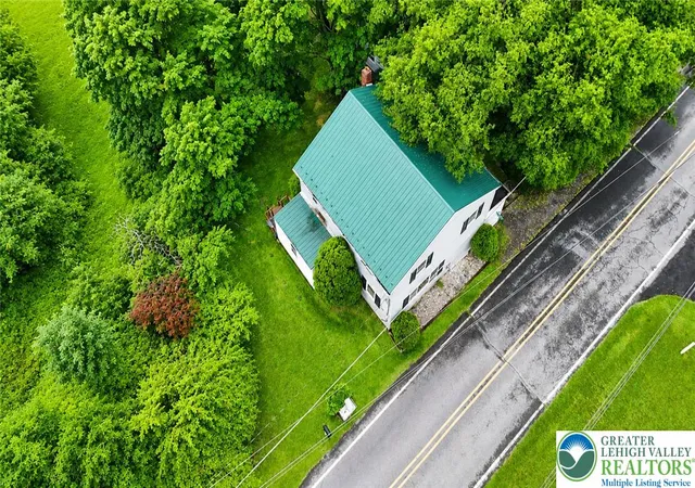 Photo 5 of Single family home for sale at 1294 Seifert Rd, Nazareth, PA 18064 | MLS# 781821 | Listing updated on 2026-08-27