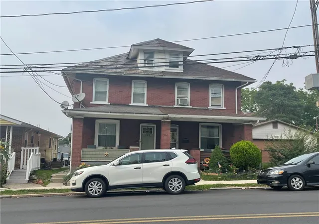 Photo 1 of Single family home for sale at 123 E Elizabeth Ave, Bethlehem, PA 18018 | MLS# 782616 | Listing updated on 2026-09-01