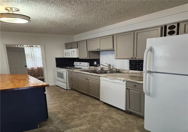 Photo 2 of Single family home for sale at 388 S 2nd Street, Lehighton, PA 18235 | MLS# 782013 | Listing updated on 2026-09-01