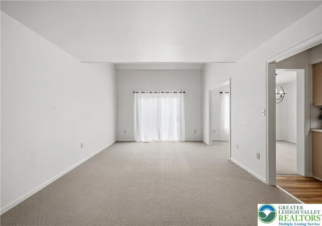 Photo 2 of Sale Pending at 3251 Oakland Sq Dr, Bethlehem, PA 18020 | MLS# 781827 | Listing updated on 2026-08-27