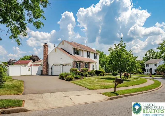 Photo 2 of Sale Pending at 4023 Danberry Dr, Easton, PA 18045 | MLS# 782504 | Listing updated on 2026-08-27