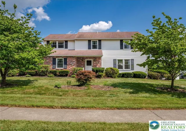 Photo 3 of Sale Pending at 4023 Danberry Dr, Easton, PA 18045 | MLS# 782504 | Listing updated on 2026-08-27