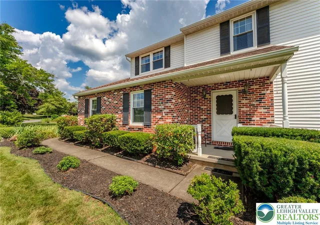Photo 4 of Sale Pending at 4023 Danberry Dr, Easton, PA 18045 | MLS# 782504 | Listing updated on 2026-08-27