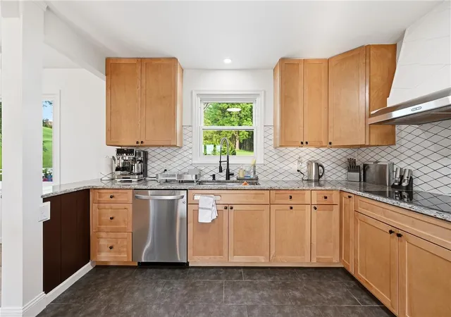 Photo 5 of Single family home for sale at 4673 Steven Ln, Walnutport, PA 18088 | MLS# 782981 | Listing updated on 2026-09-01