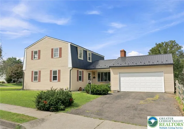 Photo 1 of Single family home for sale at 493 Forrest Ave, Bethlehem, PA 18017 | MLS# 780937 | Listing updated on 2026-09-01