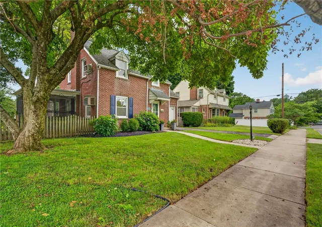 Photo 4 of Sale Pending at 734 N 24th Street, Allentown, PA 18104 | MLS# 782918 | Listing updated on 2026-08-29