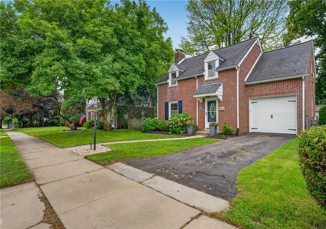 Photo 5 of Sale Pending at 734 N 24th Street, Allentown, PA 18104 | MLS# 782918 | Listing updated on 2026-08-29