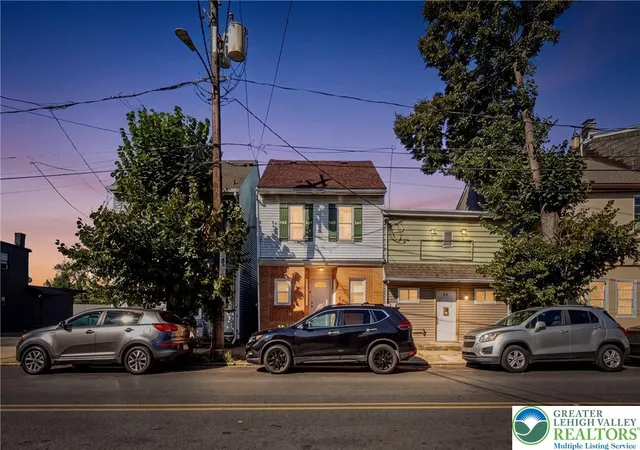Photo 4 of Sale Pending at 638 N 2nd Street, Allentown, PA 18102 | MLS# 782951 | Listing updated on 2026-08-29