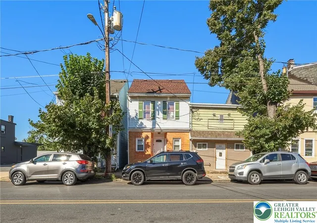 Photo 5 of Sale Pending at 638 N 2nd Street, Allentown, PA 18102 | MLS# 782951 | Listing updated on 2026-08-29