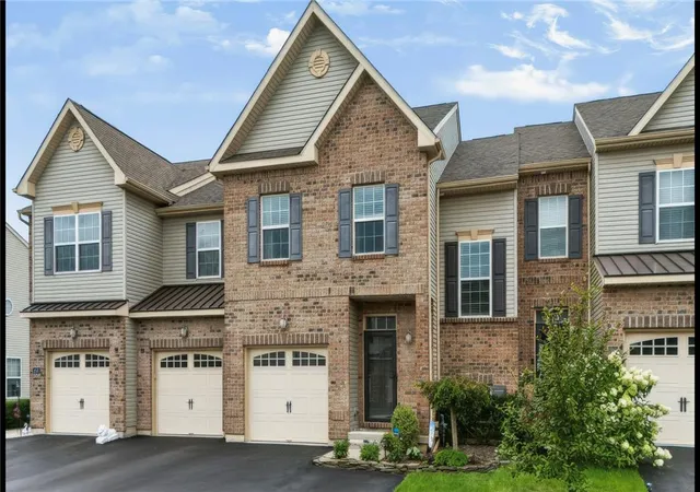 Photo 2 of Sale Pending at 4473 Cottonwood Dr, Nazareth, PA 18064 | MLS# 782716 | Listing updated on 2026-08-27