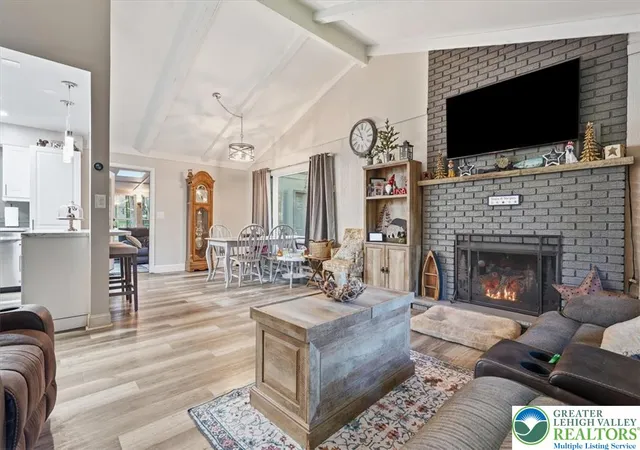 Photo 2 of Single family home for sale at 170 Onocop, Pocono Lake, PA 18347 | MLS# 783136 | Listing updated on 2026-09-01