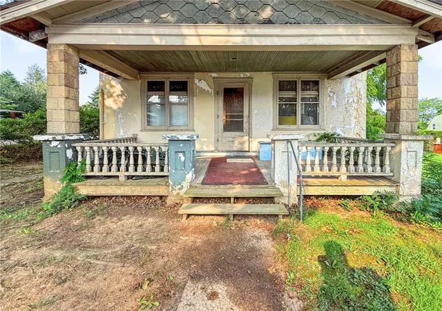 Photo 2 of Sale Pending at 2014 S Aubrey St, Allentown City, PA 18103 | MLS# 782623 | Listing updated on 2026-08-27