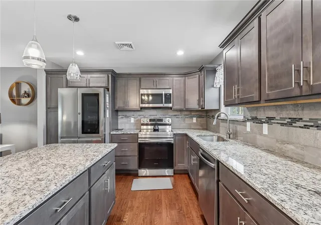 Photo 4 of Single family home for sale at 3533 Washington St, Bethlehem City, PA 18020 | MLS# 783294 | Listing updated on 2026-08-27