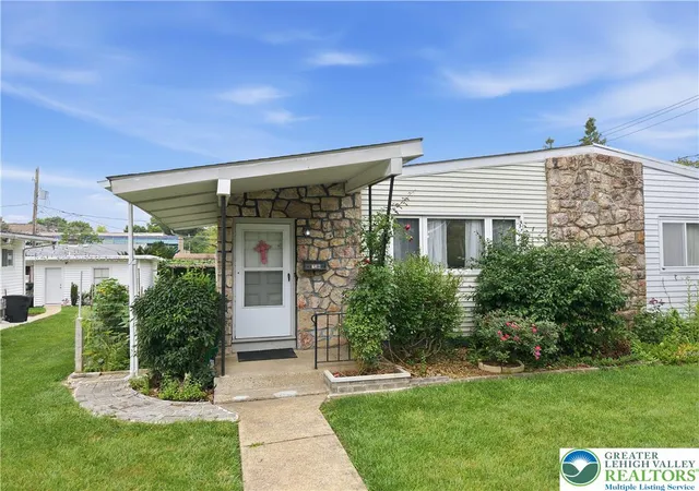 Photo 1 of Sale Pending at 736 N Saint Lucas St, Allentown City, PA 18104 | MLS# 783274 | Listing updated on 2026-08-29