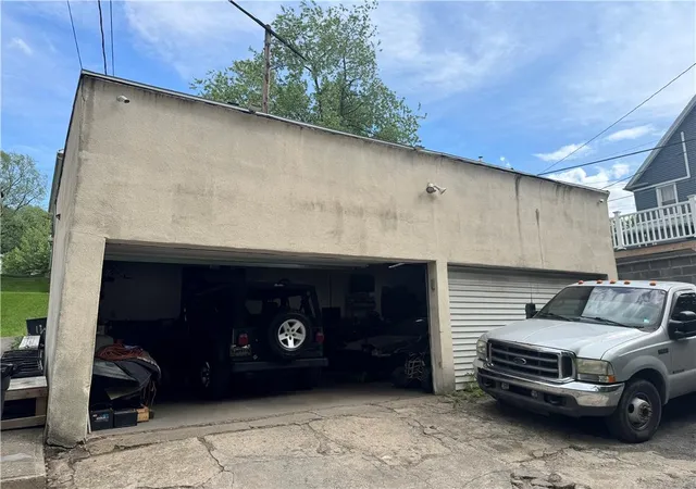 Photo 4 of Multi family home for sale at 909 Monroe Ave, Scranton City, PA 18510 | MLS# 782735 | Listing updated on 2026-08-27